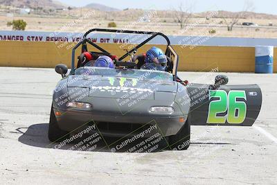 media/May-18-2022-Open Track Racing (Wed) [[f96b7d3cf4]]/Around the Pits/